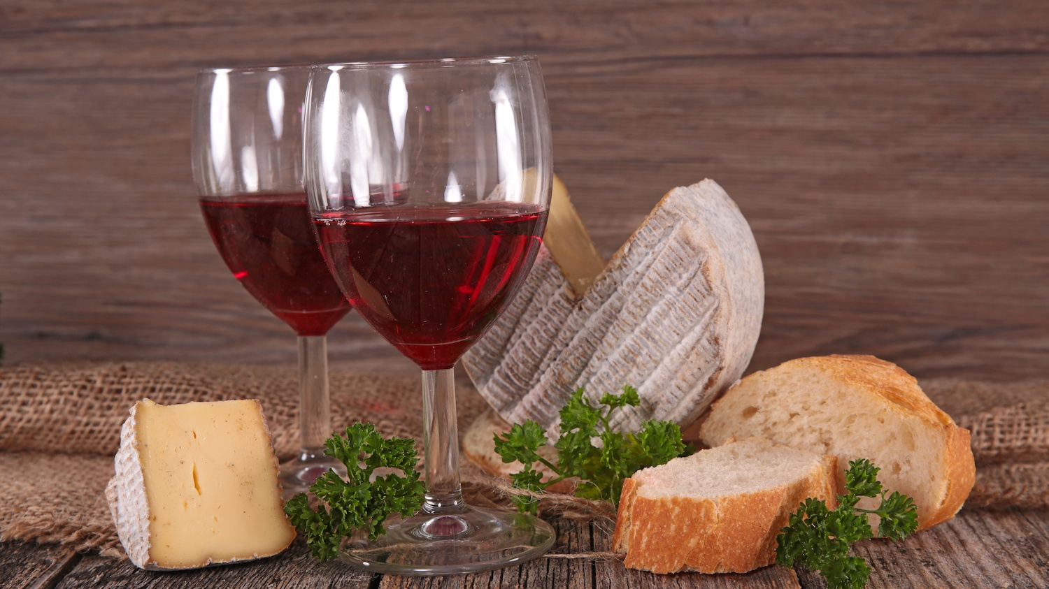 Nova Scotia Wine and Food Pairing: A Local's Guide